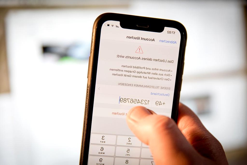 Icons representing community and support